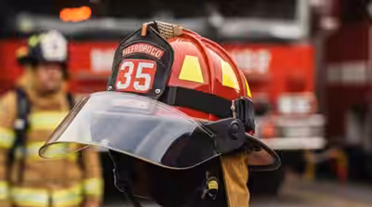 Casco de bombero estructural NFPA 1971, forestal, ARFF aeroportuario o de brigada industrial