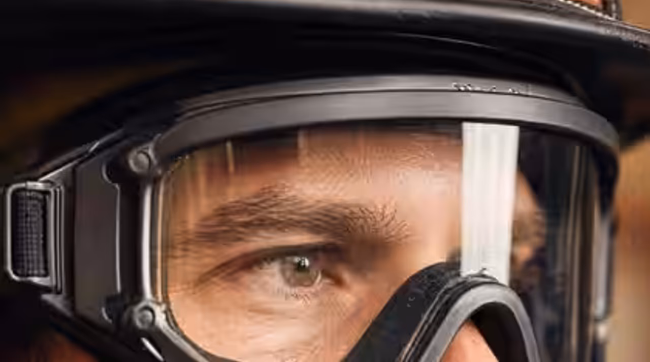 Gafas o goggle de protección ocular para bombero, compatible con casco estructural o forestal